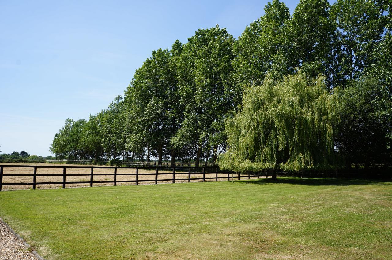Bed and Breakfast The Olde Barn à Lymington Extérieur photo